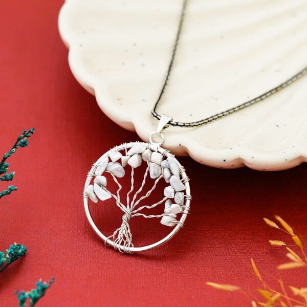 Clear Quartz Pendant Tree of Life Crystal Stone Pendant Locket with Metal Chain for  Healing Crystal Healing Gemstone Size 35-40 mm clear quarts